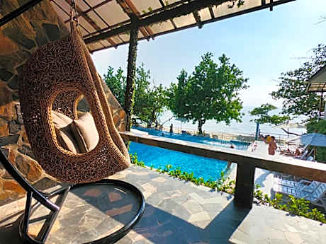 Bungalow Room with Sea View