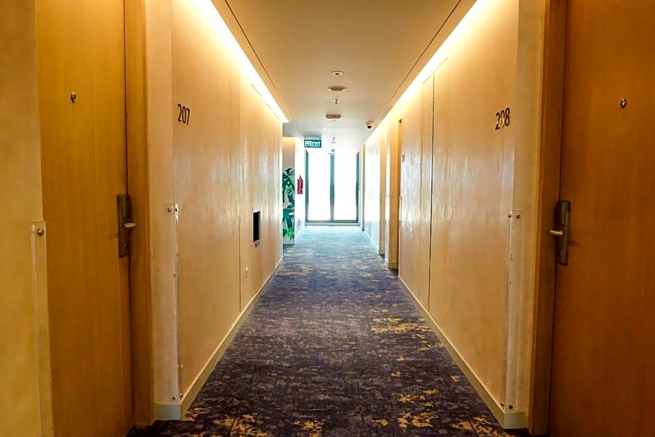 Neo Hotel Puri Indah