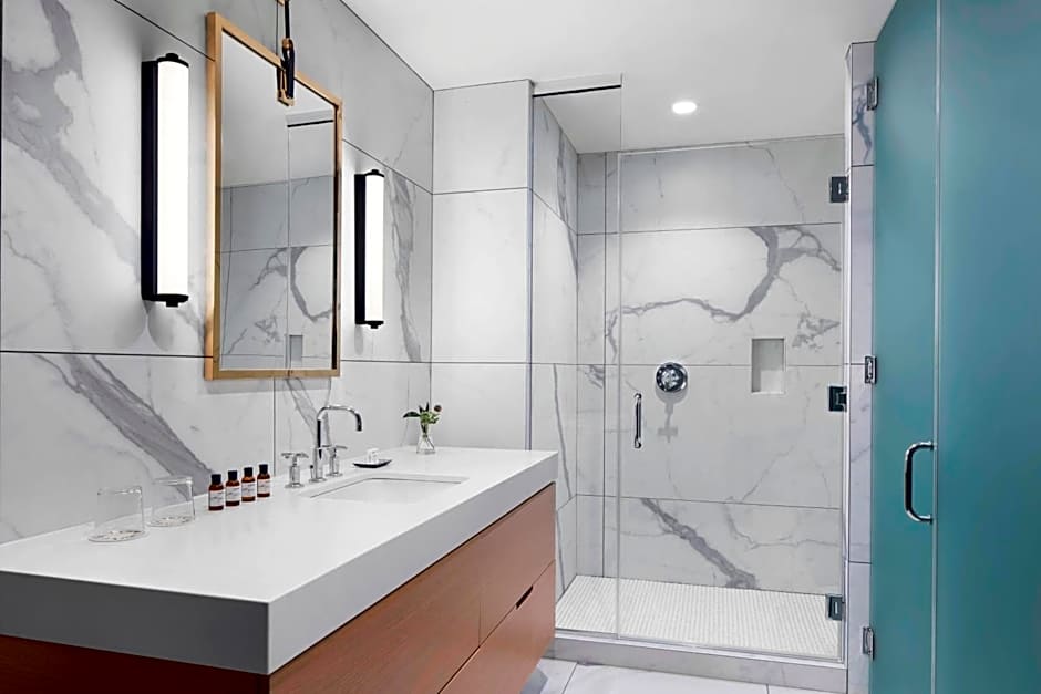 The Oaklander Hotel, Autograph Collection by Marriott