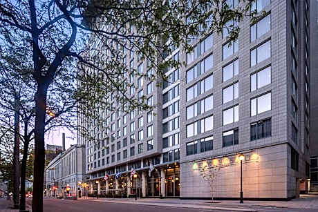 Embassy Suites by Hilton Montreal