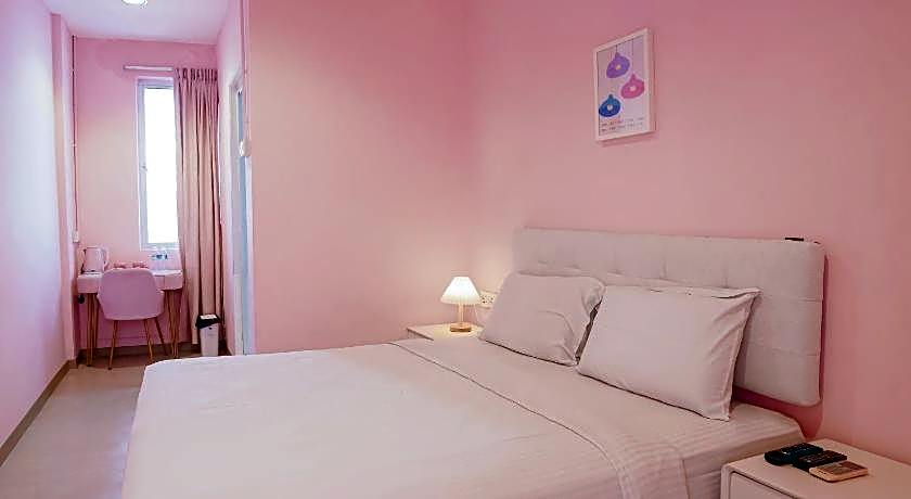 Palette Pink Cabana George Town