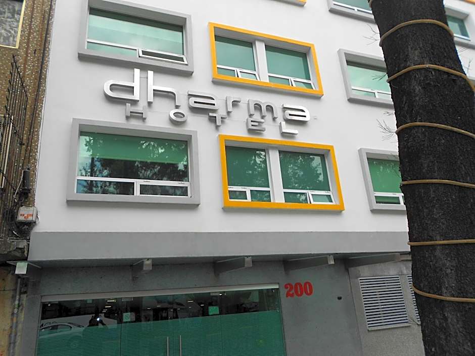 Hotel Dharma
