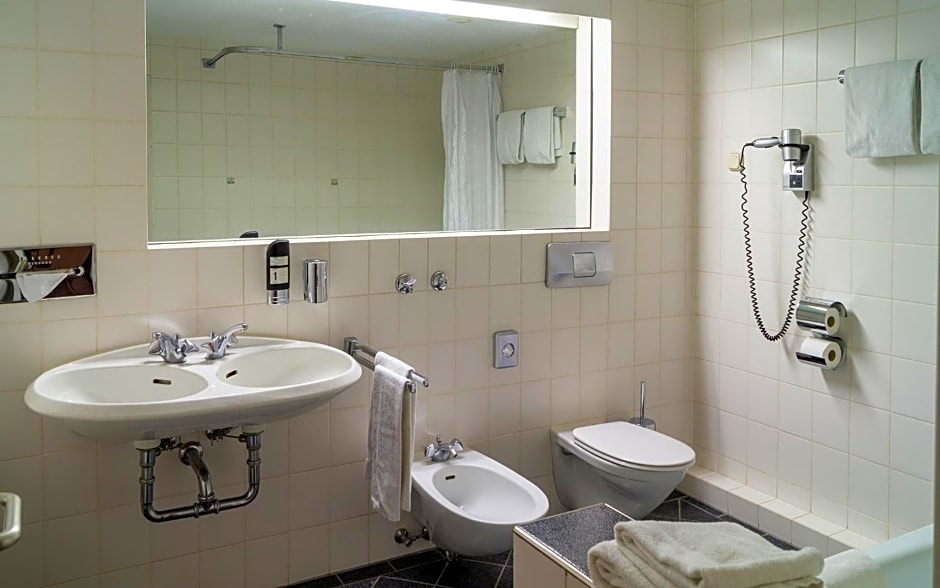 Tripinn Bristol Hotel Mainz