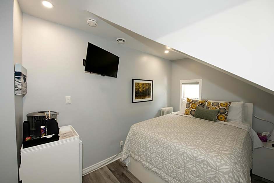 Serene Niagara Inn