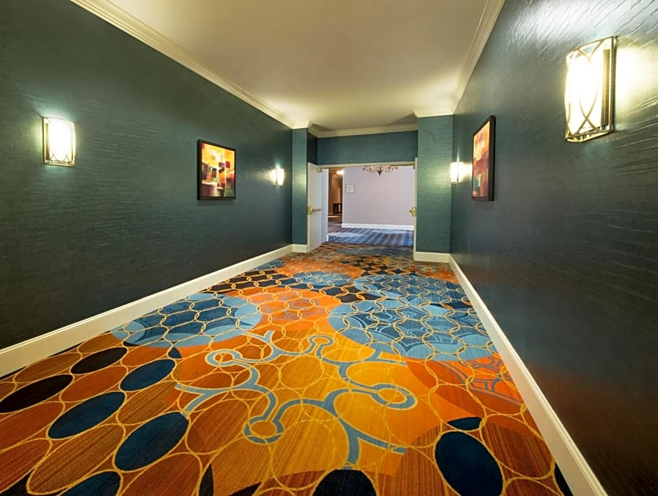 Sheraton Memphis Downtown Hotel