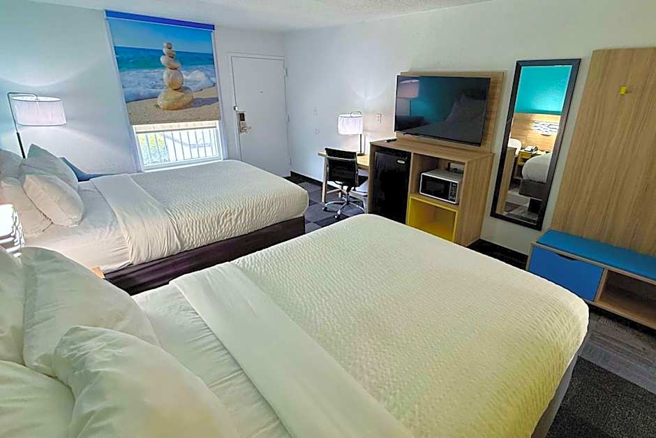 Days Inn by Wyndham Eglin AFB