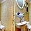 Capital O 125 Moon Plaza Hotel