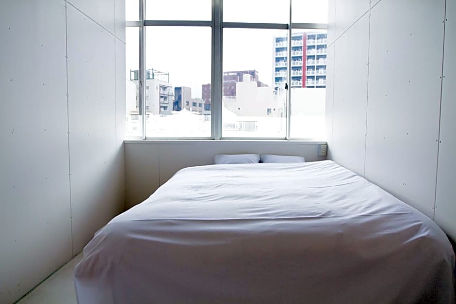 Hostel TangaTable