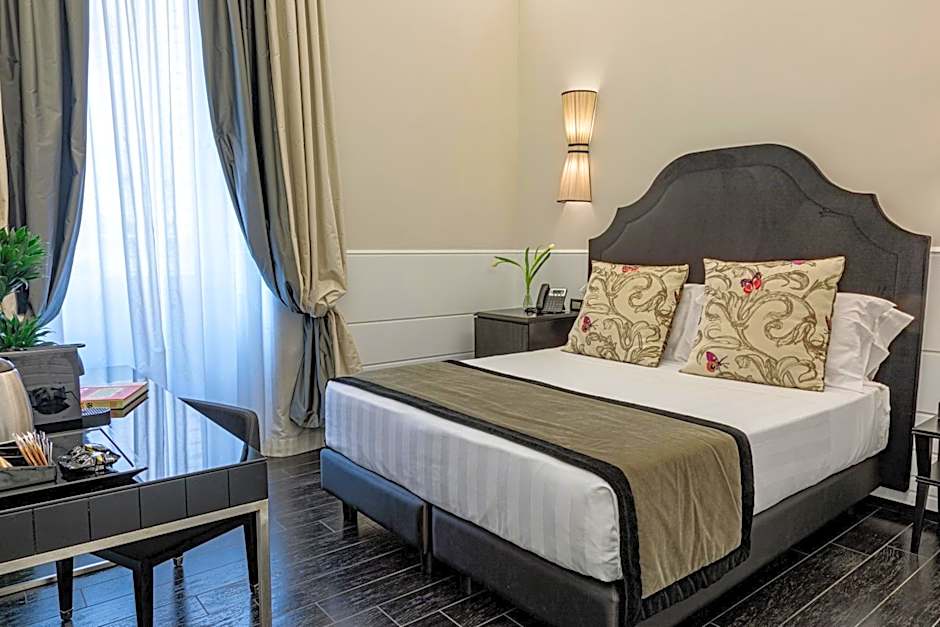 The Independent Suites