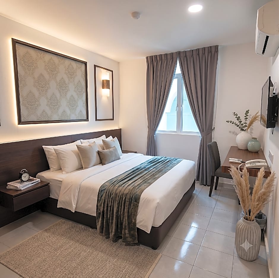 Palette Cara Hulu Near Jonker Street Malacca