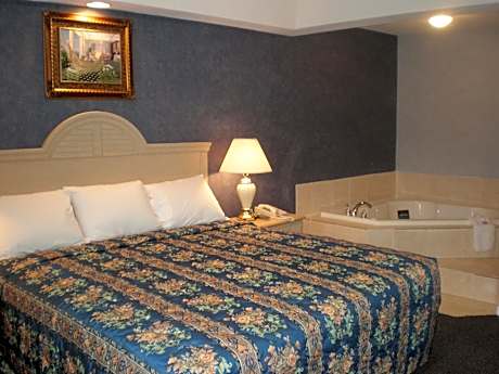 Deluxe King Room with Spa Bath