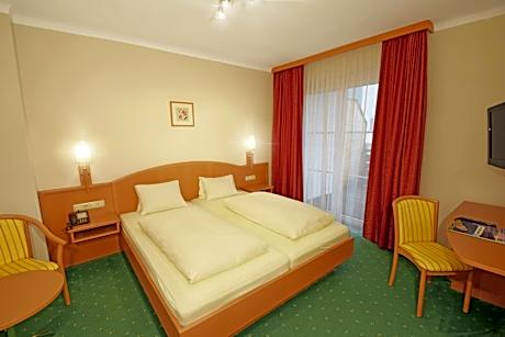 Double Room with Lake View