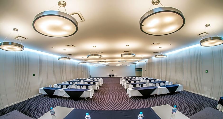 Hotel El Ejecutivo by Reforma Avenue