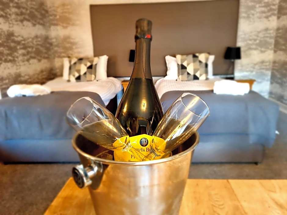 The Tower Gastro Pub & Apartments