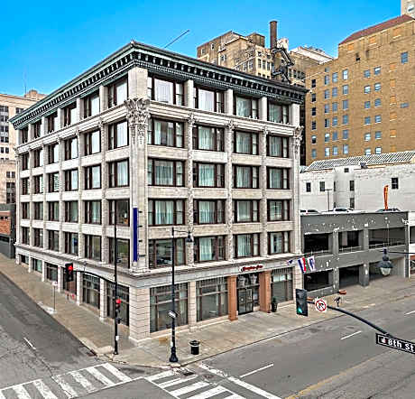 Hampton Inn By Hilton Kansas City Downtown Financial District, MO