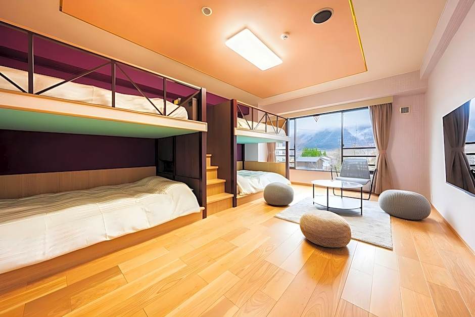 Ryokan Yufuin Sansuikan