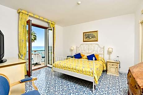 Standard Double Room with Lateral Sea View- Depandance