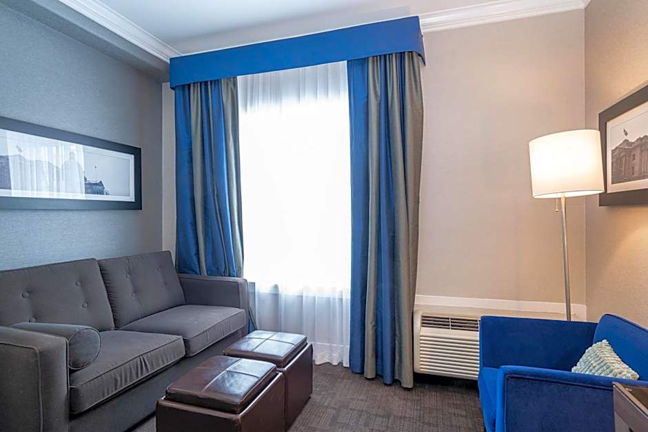 Sandman Signature Edmonton South Hotel