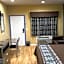 Deluxe Inn & Suites - Baytown