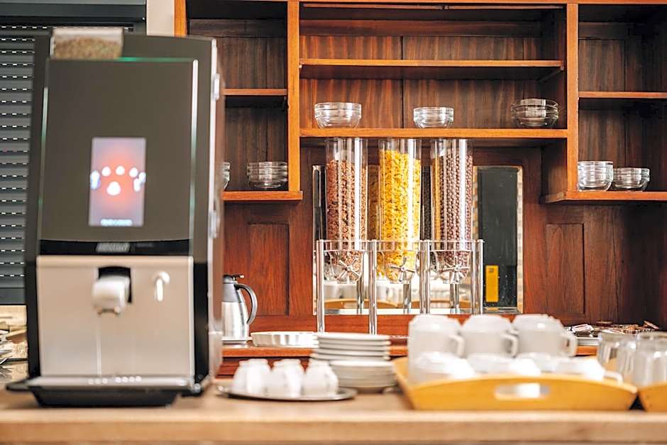 Hotel Praga 1885 by Wagnerstays