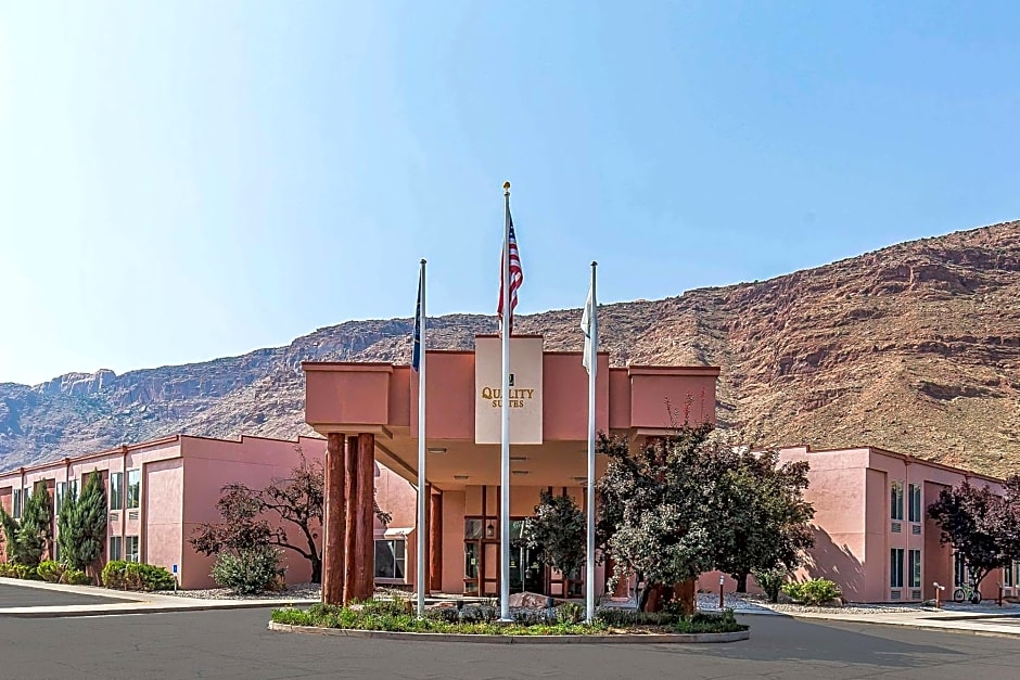 Quality Suites Moab near Arches National Park
