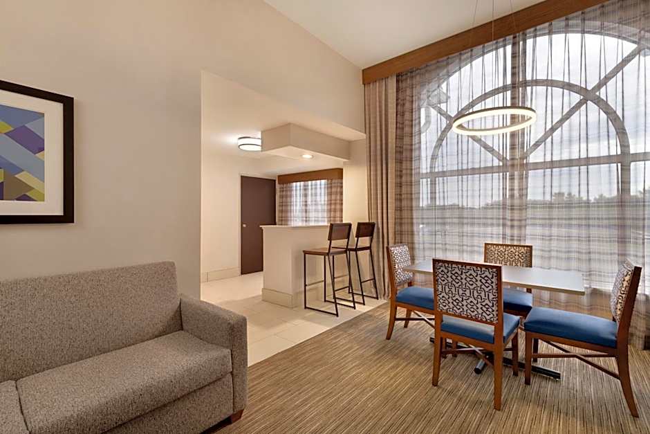 Holiday Inn Express Hotel & Suites Auburn - University Area By IHG