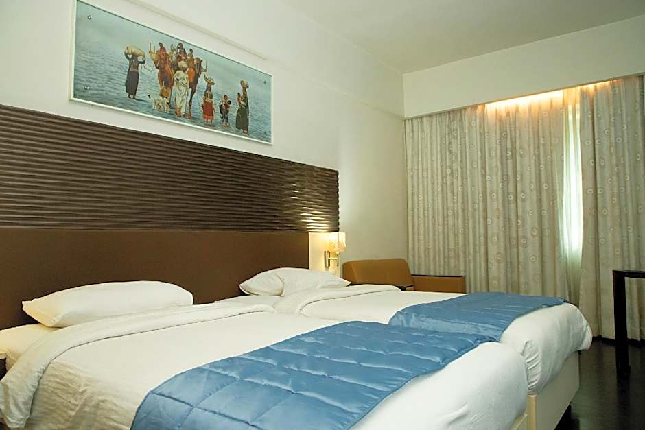 Ambar Sarovar Portico Hotel - Gandhidham