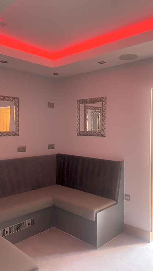 Belvedere Aparthotel - 83 Mount Pleasant