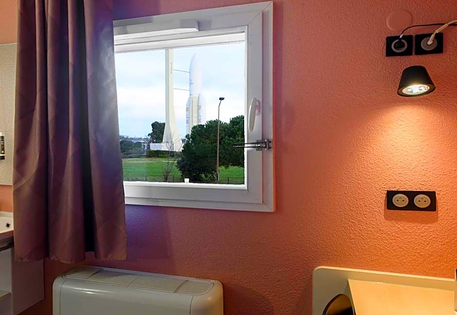 B&B HOTEL Toulouse Cité de l'Espace Hurel