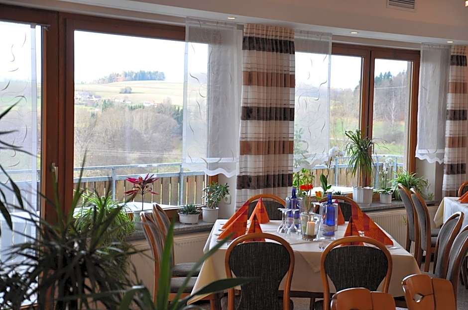 Rhon-Hotel Sonnenhof - Restaurant & Cafe