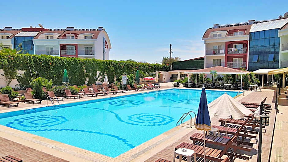 Side Legend Hotel