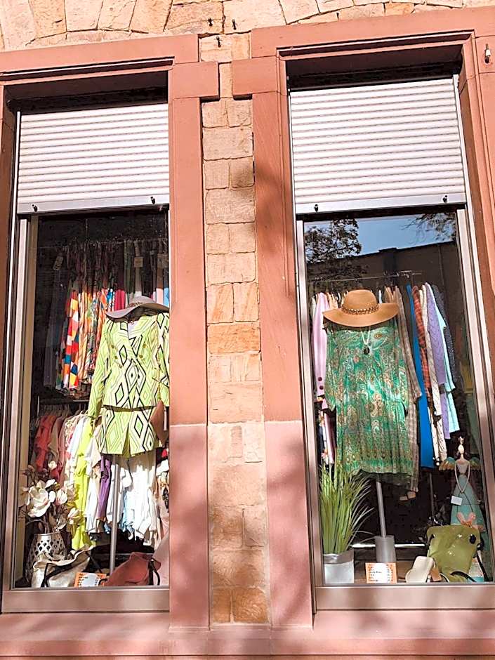 The Hampton Hock's - Wellness & Wine