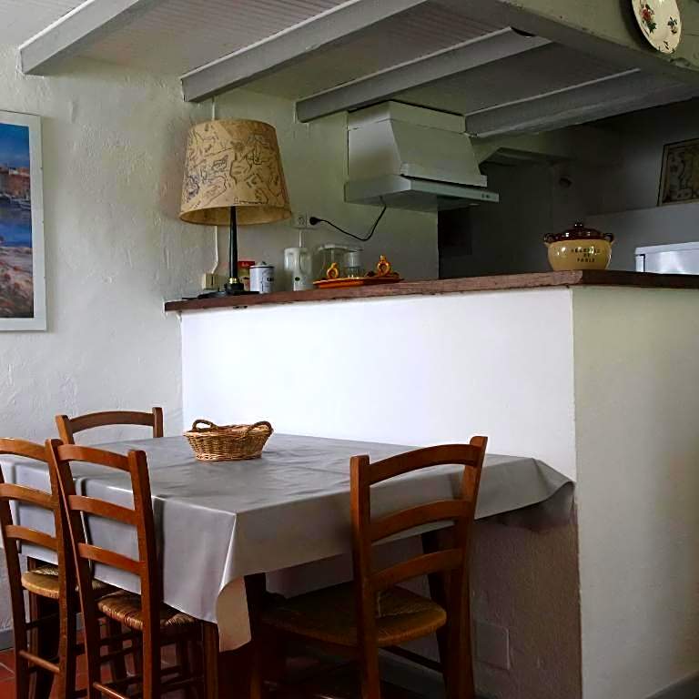 Mas Grimaud Chambres D'hotes Familiales – Eygalières, NY