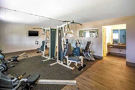 Econo Lodge Inn & Suites Spokane  Airport