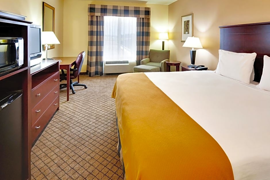 Holiday Inn Express Hotel & Suites Millington-Memphis Area, an IHG Hotel