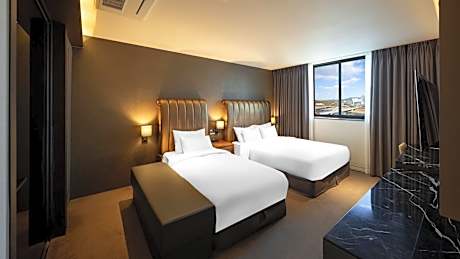 Suite with River View