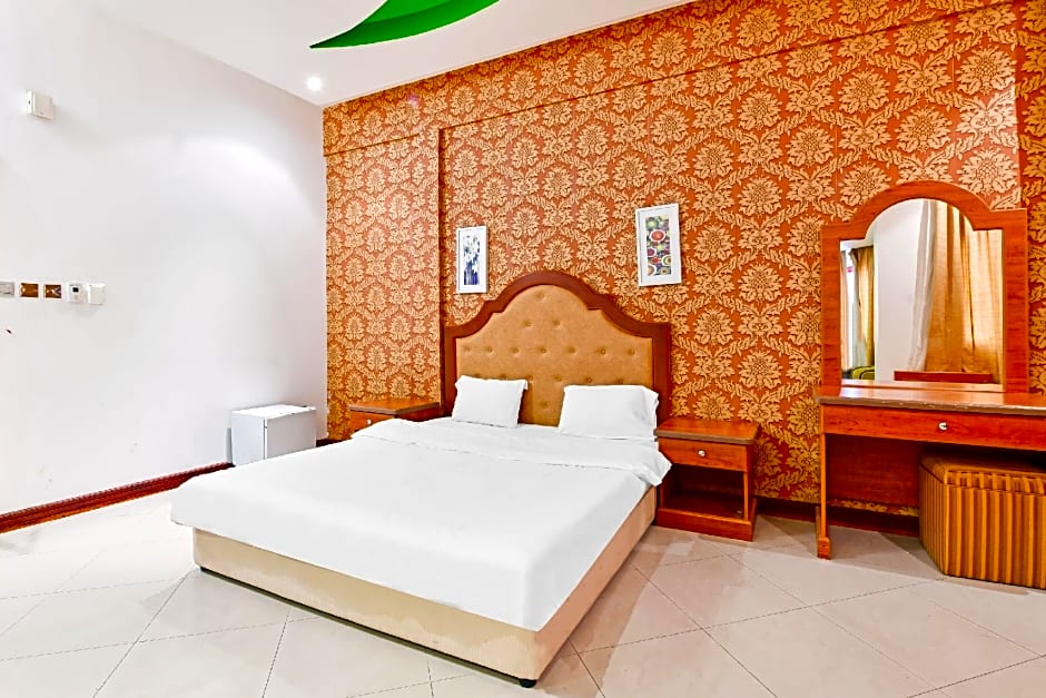 OYO 118 Revira Hotel