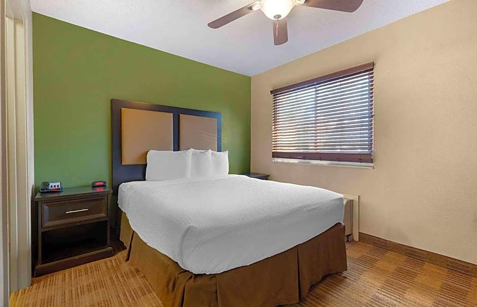 Extended Stay America Select Suites - Providence - Airport