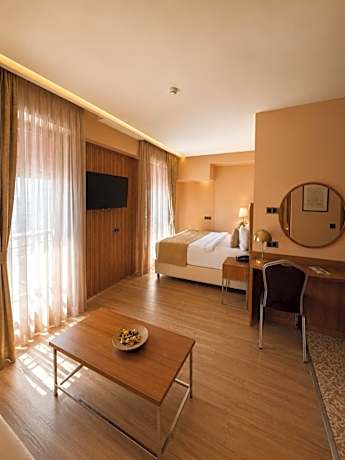 Deluxe Junior Suite