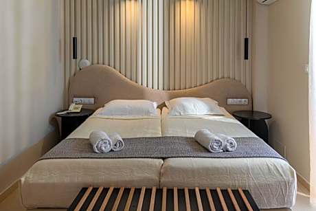 Standard Double or Twin Room with inner courtyard view