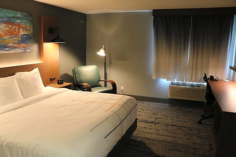 La Quinta Inn & Suites by Wyndham Chicago Gurnee