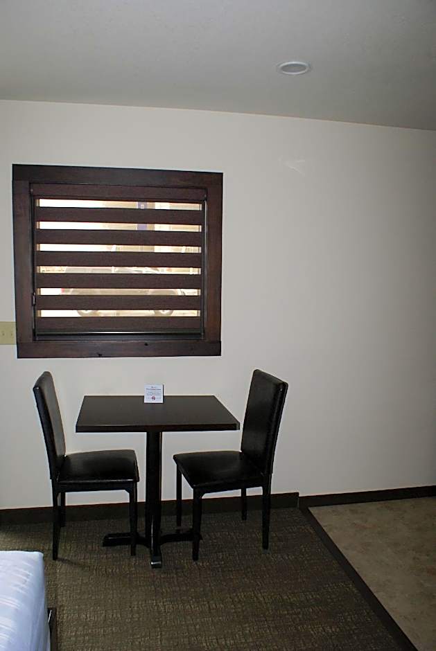 Boarders Inn & Suites by Cobblestone Hotels - Syracuse