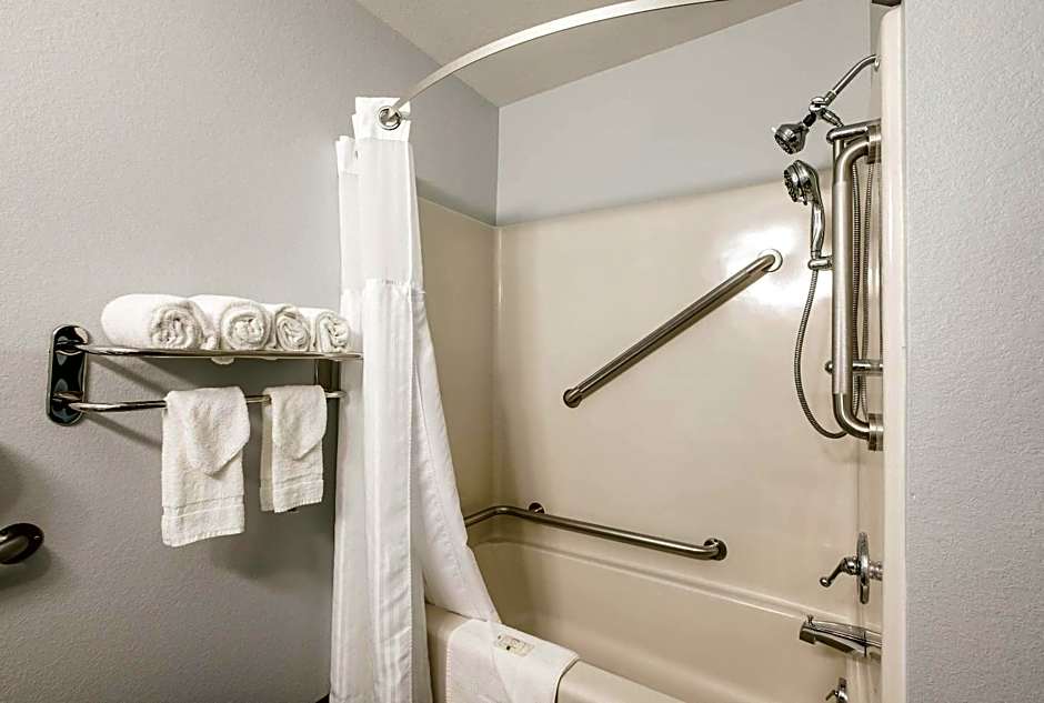 Quality Inn Marquette