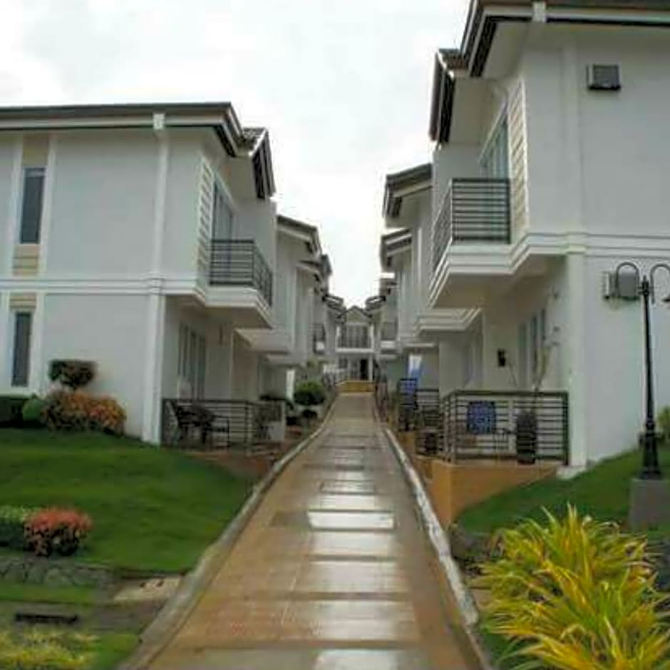 Tagaytay Hampton Villa