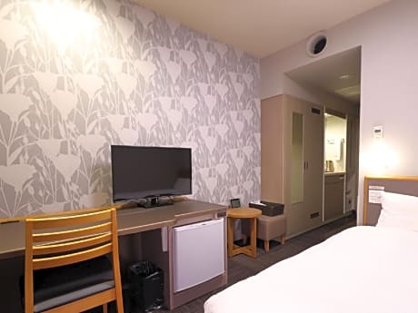 Room Selected at Check-In - Non-Smoking