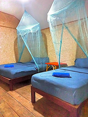 Triple Room with Garden View