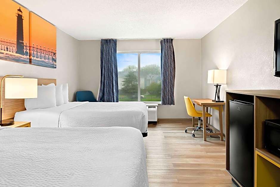 Days Inn & Suites by Wyndham Warren