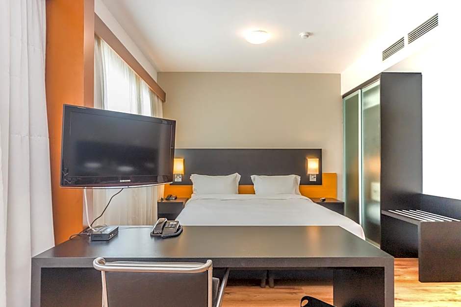 Paraiso Suites by Charlie