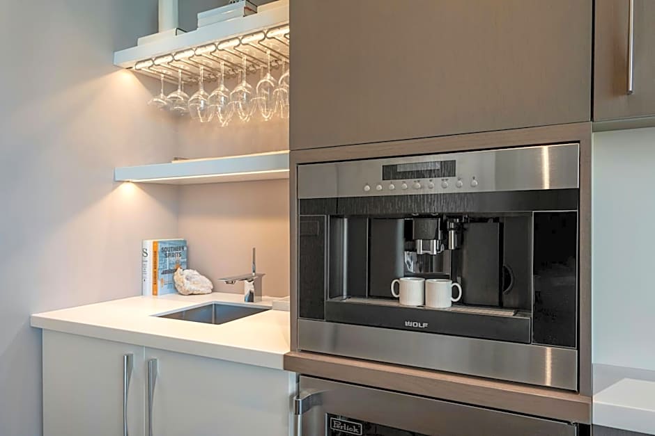 AC Hotel by Marriott Charlotte City Center