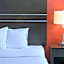 La Quinta Inn & Suites by Wyndham Tucson Reid Park